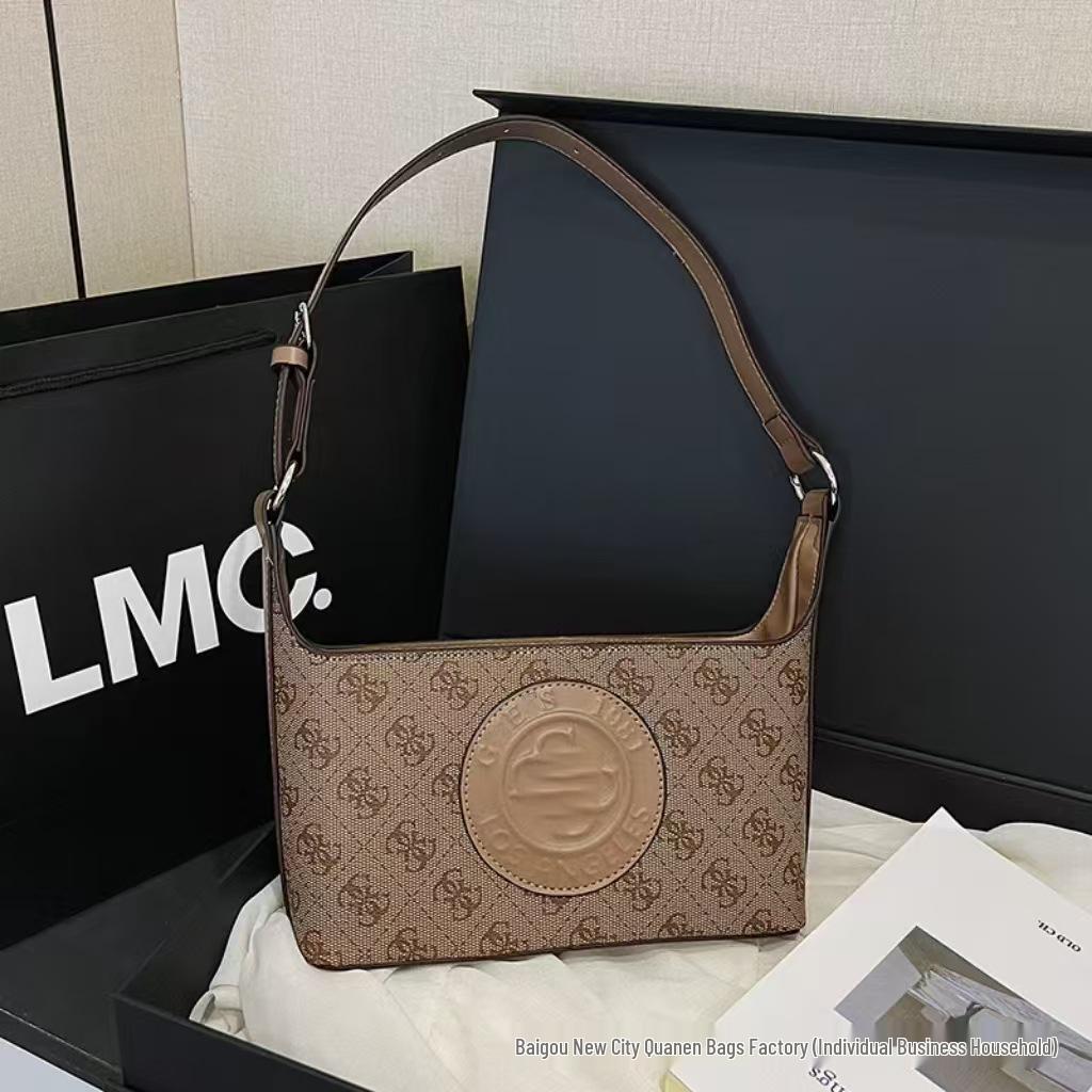 

2025 Light Luxury Women s Textured Crossbody Bag: Stylish, Printed, and Casual коричневый