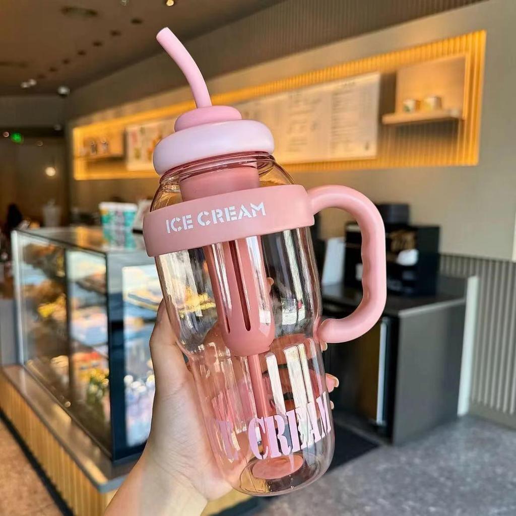 Large Capacity Girls' Giant Water Cup with Straw and Leak-Proof Design