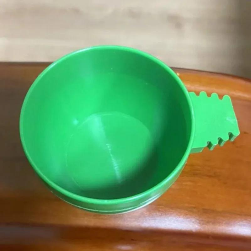 

1 шт. Лаконичный дизайн Чашка для корма для животных Канавка Круглая миска для корма Кормушка Клетка для птиц Универсальная проволочная клетка Кормушка Товары для птиц L 1Pcs