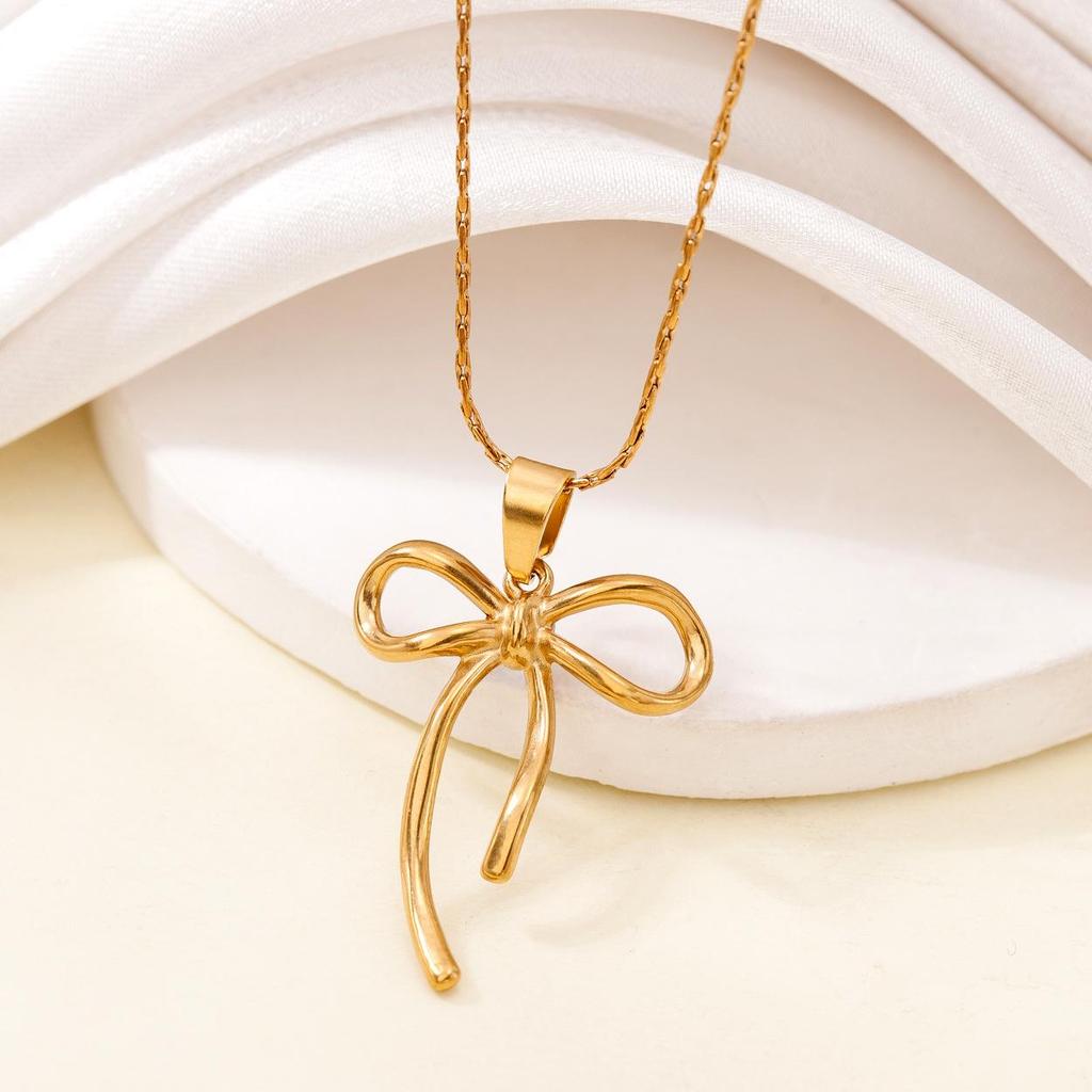 Simple Stainless Steel Bow Pendant Necklace - Personalized, Stylish & High-End Clavicle Chain for Women