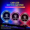 2 Pezzi Luci d'Atmosfera LED Sottobicchiere per Auto Tappetino Porta Tazza Acqua 7 Colori Ricarica USB Per Porsche Cayenne Panamera Macan 911 718 Boxster