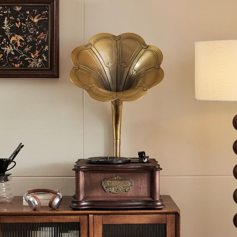 Tang Dian European-Style Gramophone LP Record Player - Creative Copper Wood Home Decor Audio Ornament for Living Room