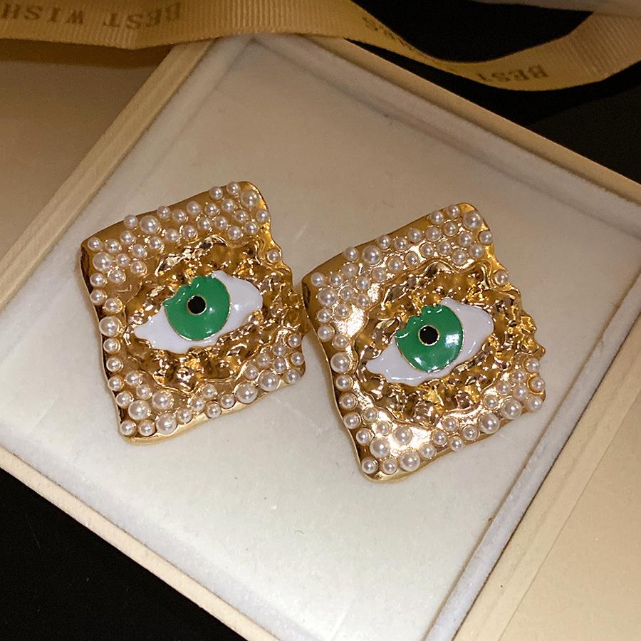 

Medieval vintage silver needle pearl oil drop diamond stud earrings retro court style earrings light luxury high-end earrings