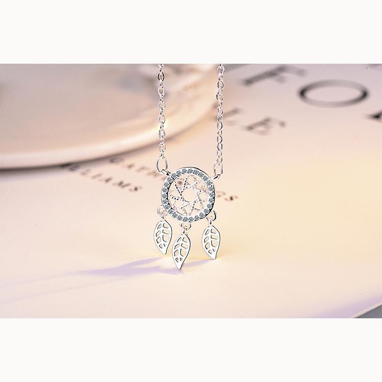 Literary Dreamcatcher Necklace Feather Pendant Collarbone Chain Female Simple Necklace Jewelry Necklace Valentine's Day Gifts Romantic Accessories
