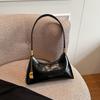 French Niche Underarm Bag Women's 2025 New Spring and Summer Fashion Shoulder Bag High-end Sense Versatile Commuter Baguette Bag