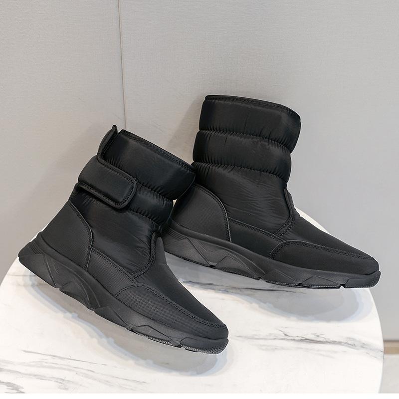 2021 men's snow boots warm cotton shoes black large size rubber foreign trade warm and non-slip