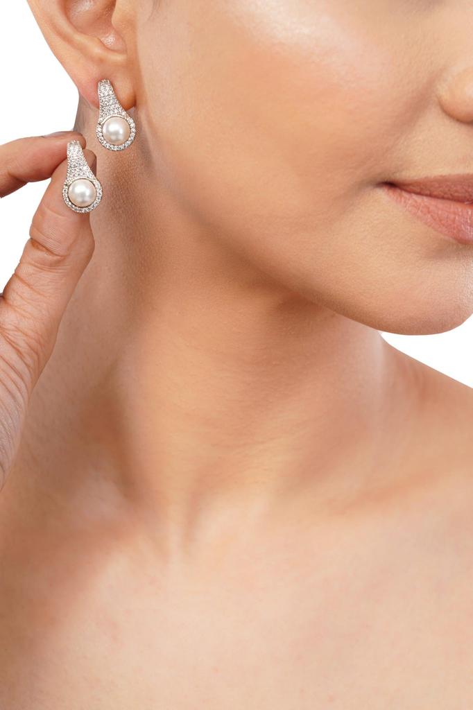Pearl Dangle Earring Set
