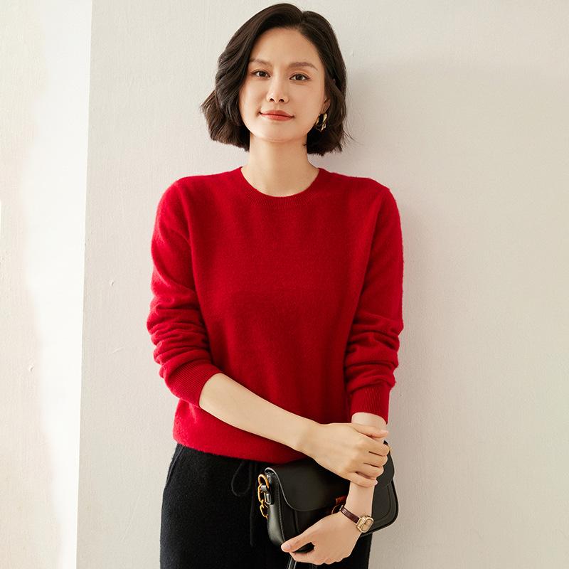 Flat Round Neck Cashmere Base Shirt for Women In Autumn and Winter Solid Color Long-sleeved Sweater Versatile and Comfortable Pullover Sweater