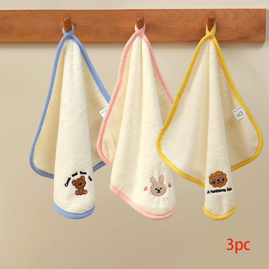 New Pattern with Fashionable Small Animal Designs, Children's Towel, Soft and Skin-Friendly Baby Towel, Made of Coral Fleece, Highly Absorbent,