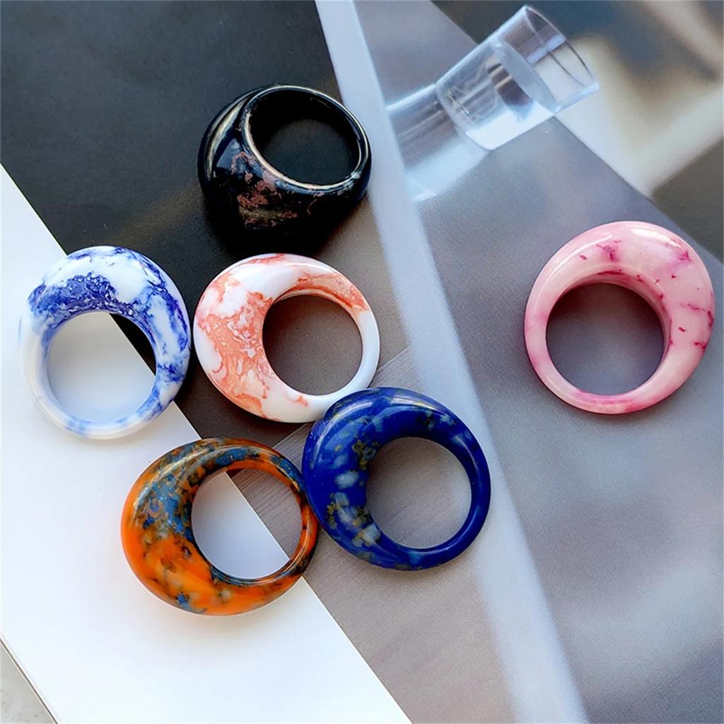 Anillos Punk Grandes de Resina de Moda Fresca para Mujeres Diseño Acrílico Irregular Colorido Anillo de Dedo Vintage para Niñas Joyería de Fiesta
