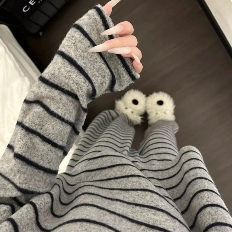 

Korean simple gray striped pajamas women s autumn and winter new warm loose can be worn outside loungewear spot m (recommended 40-47.5kg )