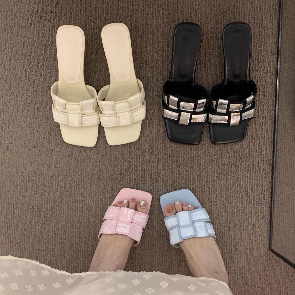 Niche thick heel high sense naked apricot temperament high heel sandals women's summer 2025 new French skirt evening cool slippers