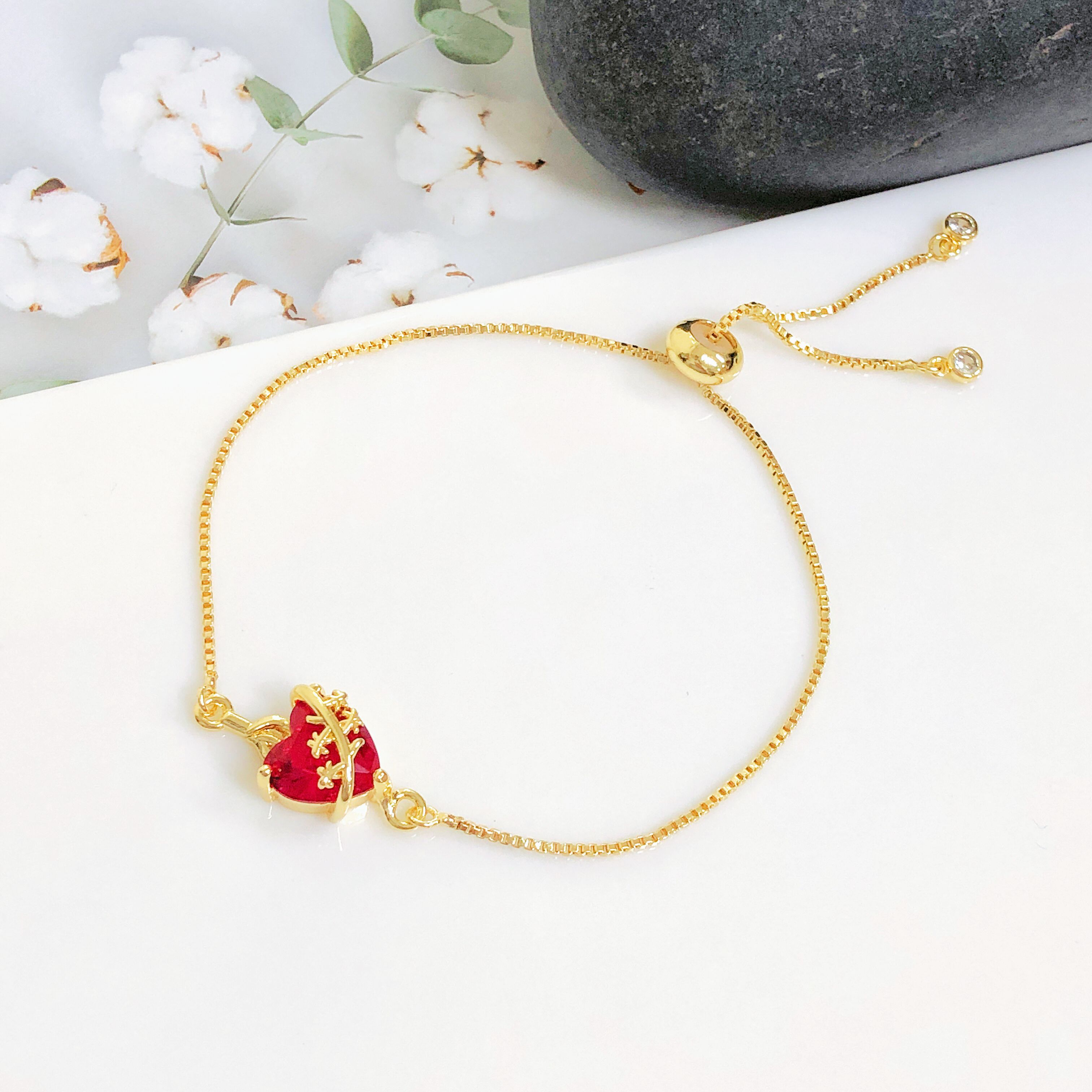 

Delicate 4 Style Sacred Red Crystal Heart Charm Bracelets For Women Adjustable Shiny CZ Party Zircon Female Religion Gift