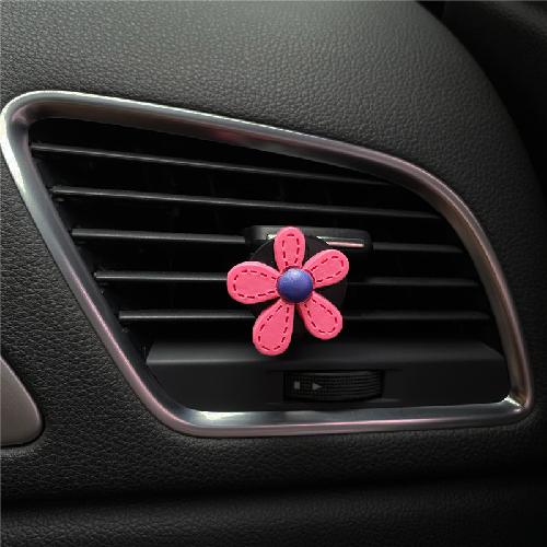Rhinestone Cherry Car Air Conditioner Air Outlet Aromatherapy Decoration Cute and Exquisite Fruit Shape Car Fragrance Clip