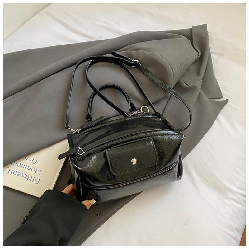 Niche Large-capacity Handbag Women's Autumn New High-value Fashionable Retro Shoulder Messenger Bag