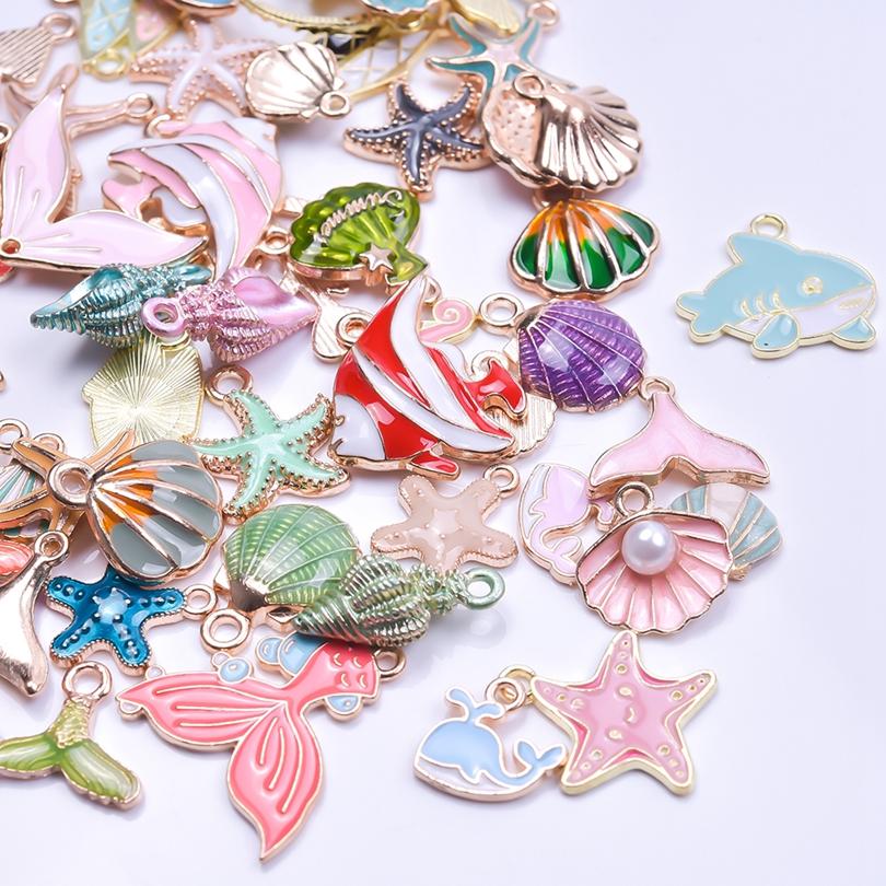 30 stuks/partij Willekeurig Gemengde Emaille Bedels Voor Sieraden Maken Benodigdheden Zon Maan Ster Fruit Dier Bedel Hanger Materialen DIY Oorbellen
