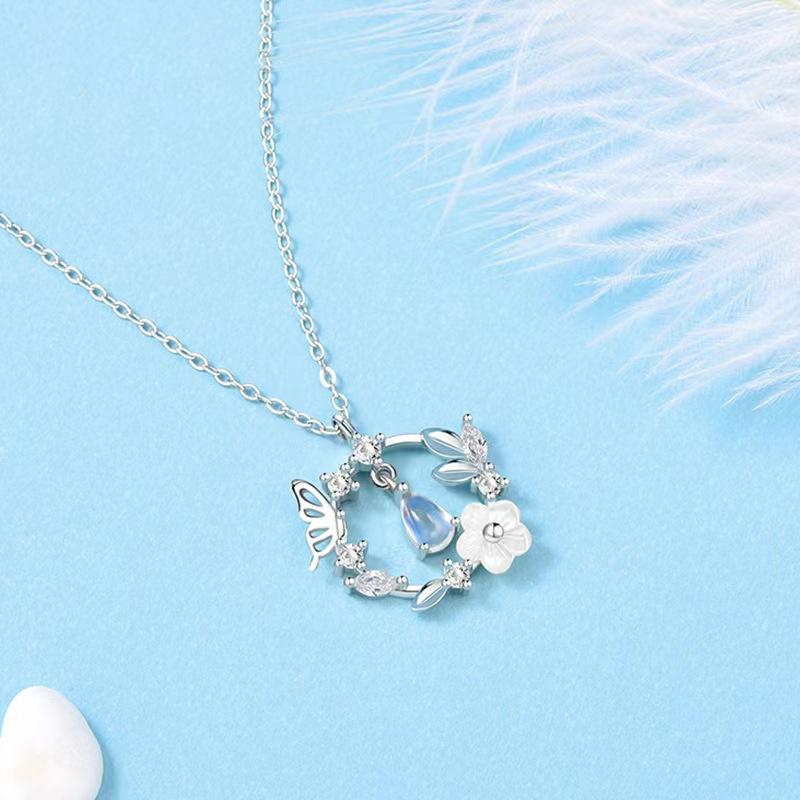 Exquisite Butterfly Flower Necklace For Women Romantic Zircon Moon Cat Cherry Blossom Clavicle Chain Necklaces Wedding Jewelry