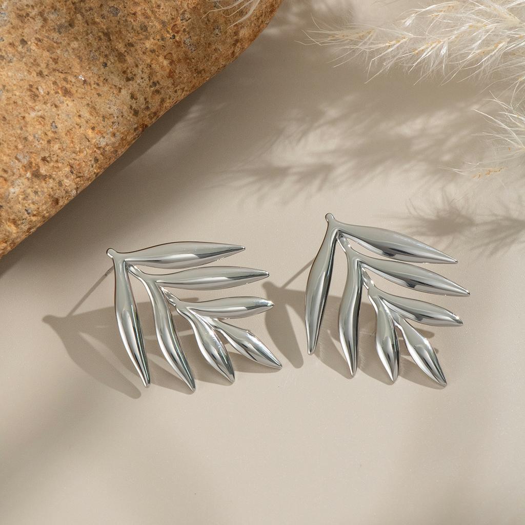 Stainless Steel Creative Leaves Dangle Earrings for Women Lady Temperament Waterproof Stud Earrings Holiday Jewelry Accessories