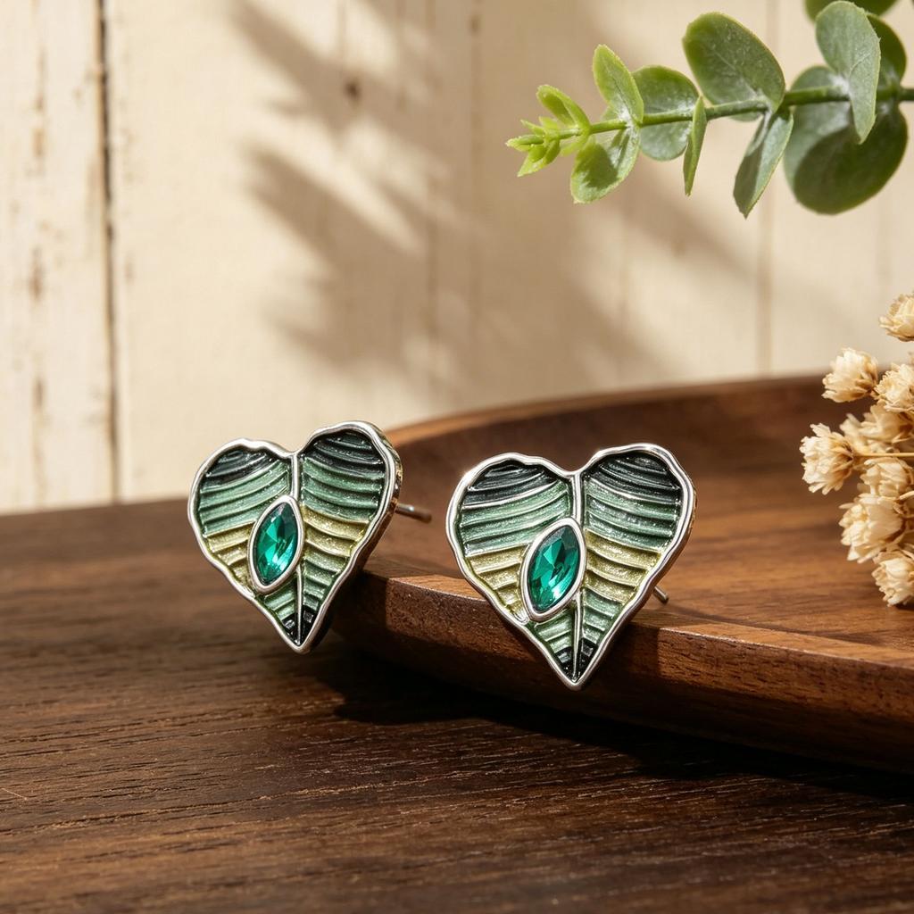 Popular Hand-painted Environmentally Friendly Alloy Stud Earrings with Diamonds, Love Commuting Versatile Light Luxury Women's Earrings