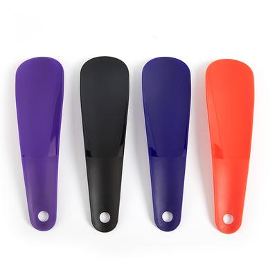 1Pcs Plastic Colour Shoehorn Lazy Shoe Helper Long Handle Shoes Lifter Shoehorn