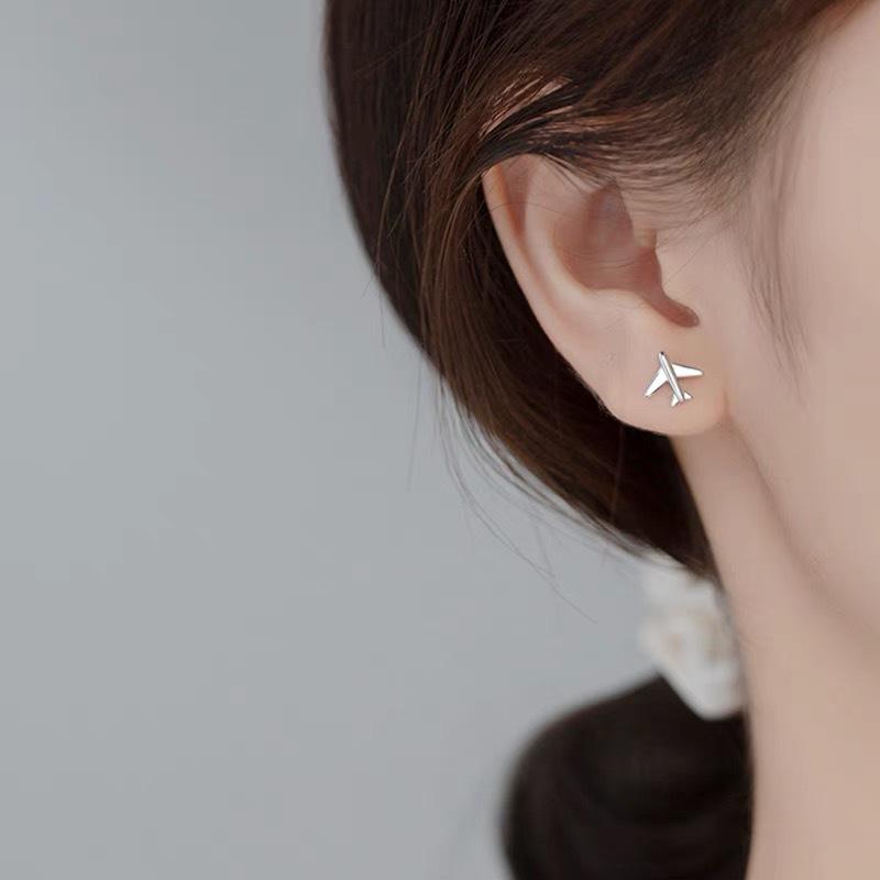 S925 Silver Stud Earrings Women's Ear Hole Earrings Niche Design Earbone Studs High-end Earrings