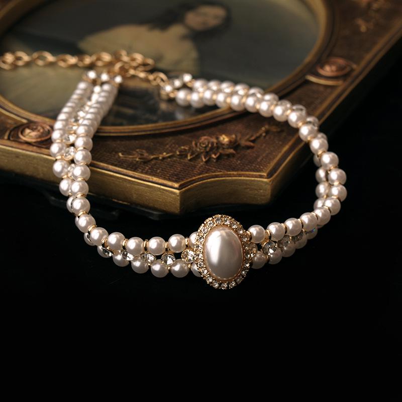 Diamond-Studded Baroque Pearl Double-Layer Necklace - Women's French Retro Clavicle Chain, High-End Fashion Jewelry.