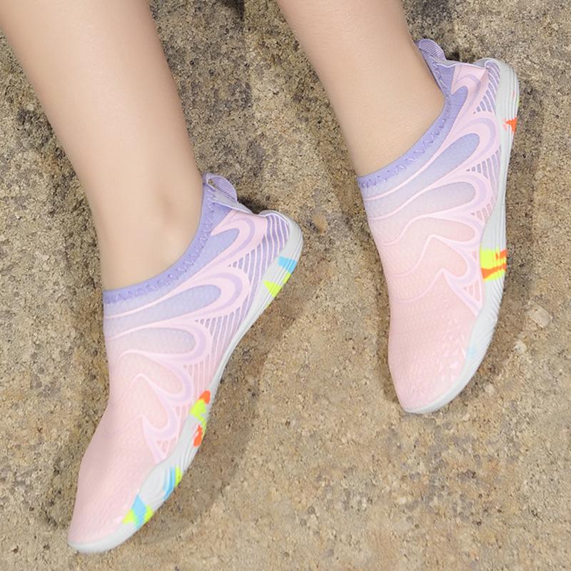 Fashion Women Men Water Barefoot Shoes Simple Design Beach Shoes Quick Dry Sports Sandals Gym Training Shoes Comfortable Sandals 35-46