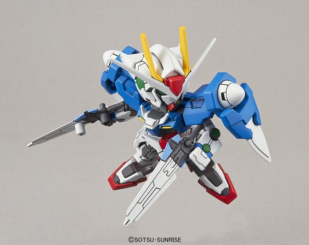 SD Gundam EX Standard Mobile Suit Gundam 00 Double O Gundam Plastic Model Pre-Colored