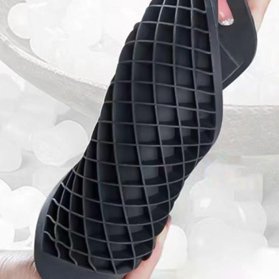 Mini Ice Cube Trays Silicone 160 Cavity Ice Molds BPA Free Easy Release Reusable Small Ice Cubes Maker for Whiskey Cocktails Drinks Coffee