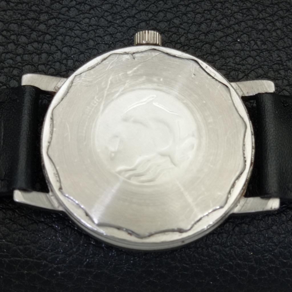 VINTAGE ENICAR STAR JEWELS HAND-WINDING 1140 SWISS MENS GREEN WATCH A702041-5 R208-a702041