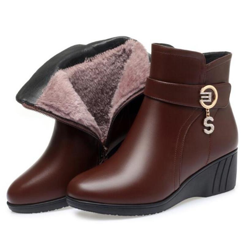 Zimní teplé dámské boty klínky silné plyšové kotníkové boty dámské na zip pohodlné venkovní sněhule módní boty pro maminky velikost 35-42