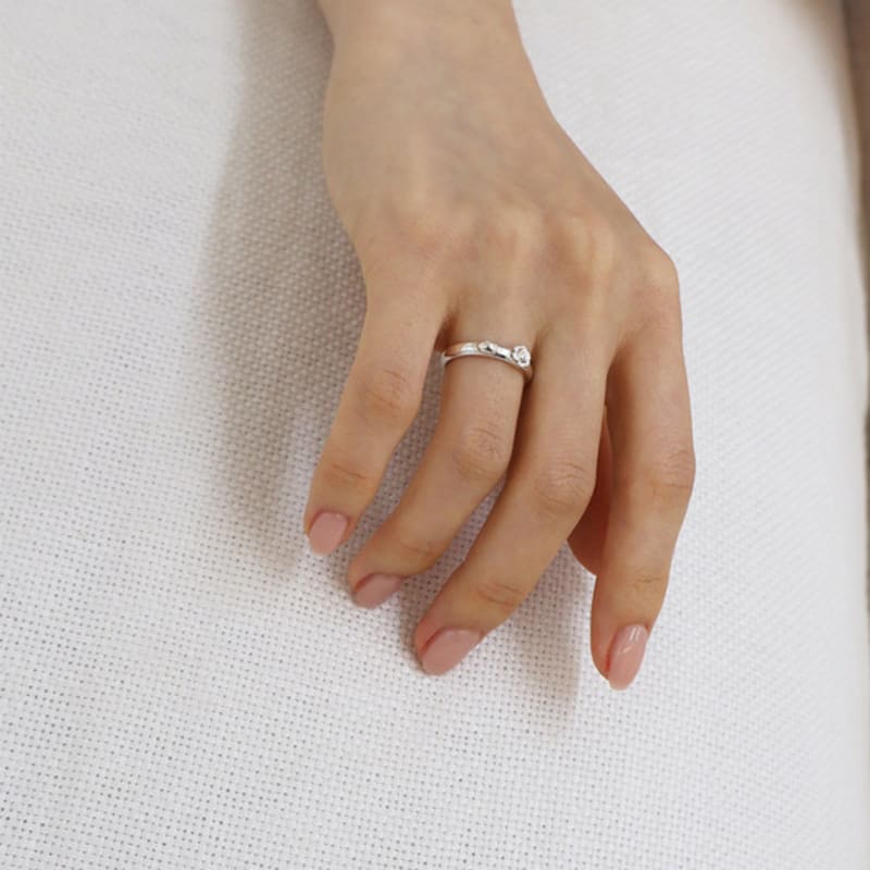 World Line Dewdrop flower ring