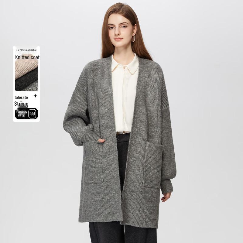 

Женский трикотажный свитер с V-образным вырезом Tatou One Size