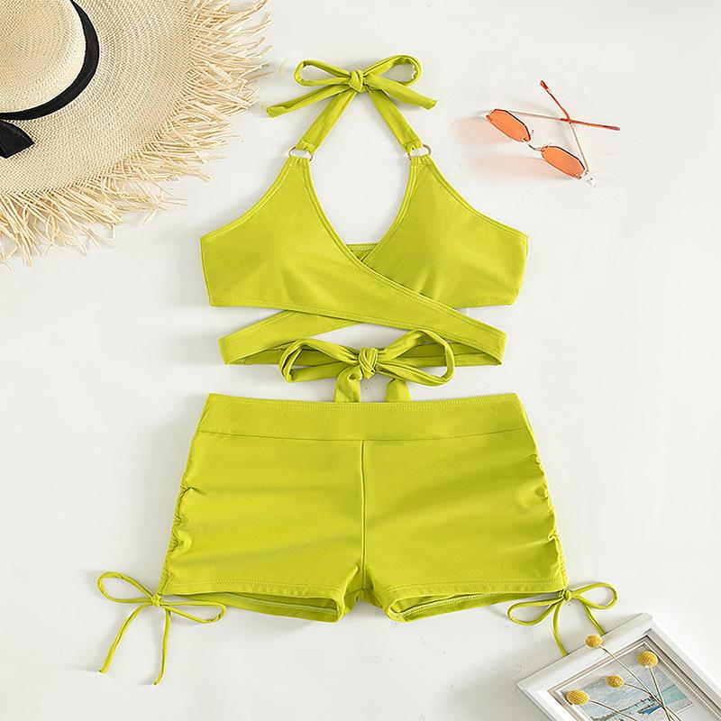 2024 Wielokolorowe Bikini z Krzyżowym Wiązaniem na Szyi i Szortami z Płaskimi Nogawkami dla Kobiet