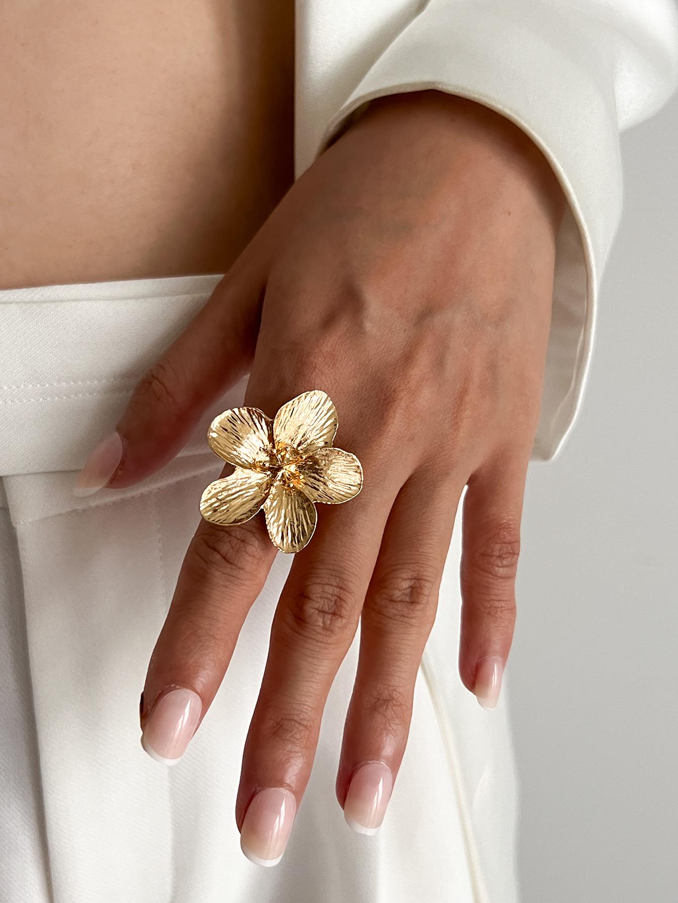 

SHIXIN Creative Design Gold Color Large Flower Open Ring for Women Exaggerated Geometric Chunky Adjustable Ring New Year Jewelry