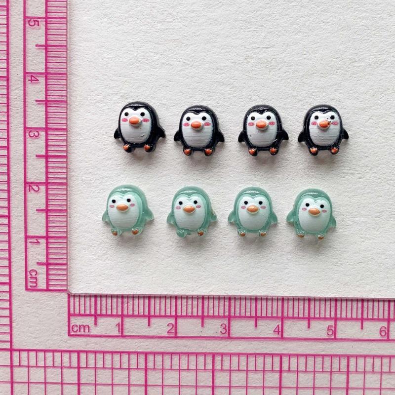 Niedliche 9mm Harz Mini-Pinguin Serie Flache Rückseite Steinfiguren DIY Hochzeit Scrapbook Maniküre Zubehör