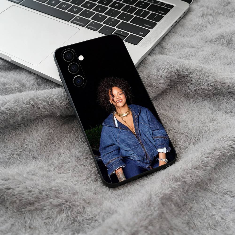 

music -legend-Rihanna Black Soft Silicone Phone Case for Samsung Galaxy A73, A71, A72, A70, A53, A52, A51 Samsung a70