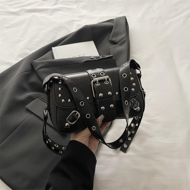 New Texture Trendy Spice Girl Rivet Leopard Print Personalized Design Locomotive Shoulder Crossbody Armpit Baguette Women's Bag