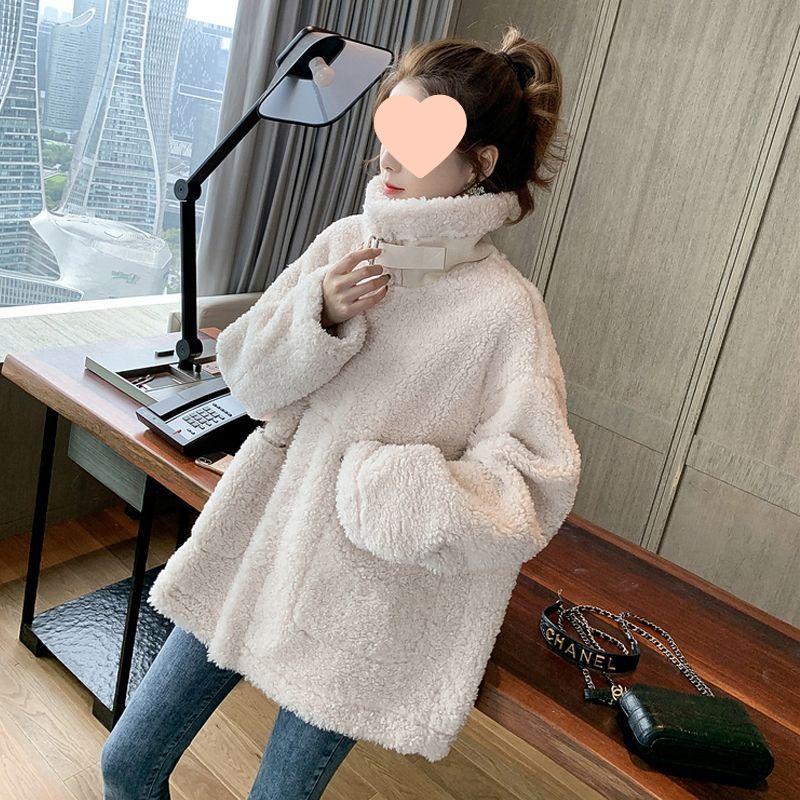 Women's Korean Style Plush Velvet Jacket - Lamb Wool, Loose Fit, Suitable for Spring, Autumn, and Winter.