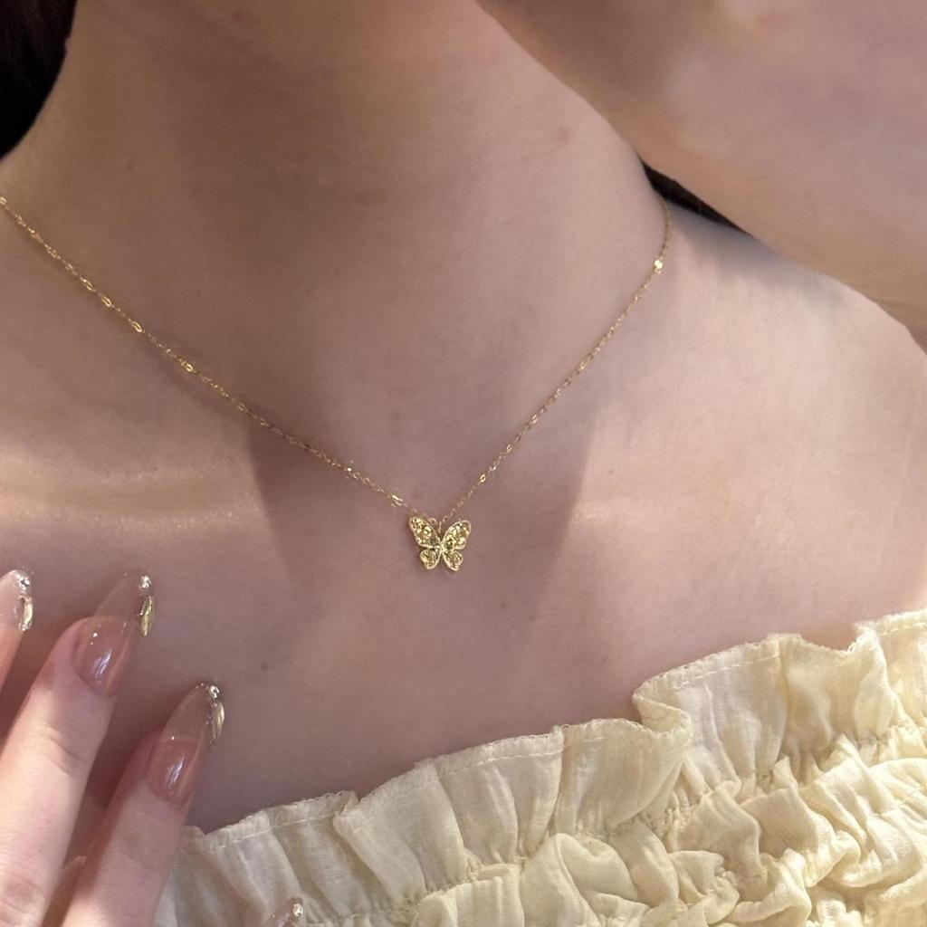 Exquisite Golden Fish Scale Butterfly Necklace - Women's High-End Fashion Clavicle Chain