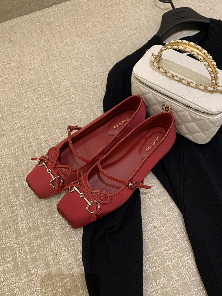 Grape Mother Same French Horse Buckle Bow Ballet Pig Nose Versatile Mary Jane Shoes Flat Single Shoes Women