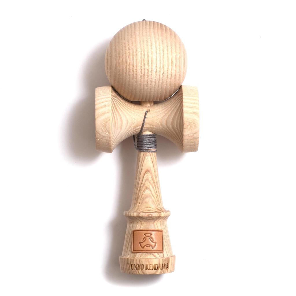 TOKYO KENDAMA Voksende Kendama uten kjemisk maling Lagre, (Aske)