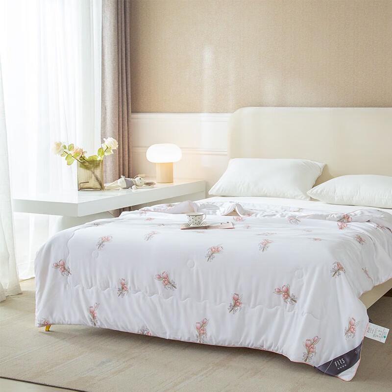 

FIRS Floral Tussah Silk Summer Quilt