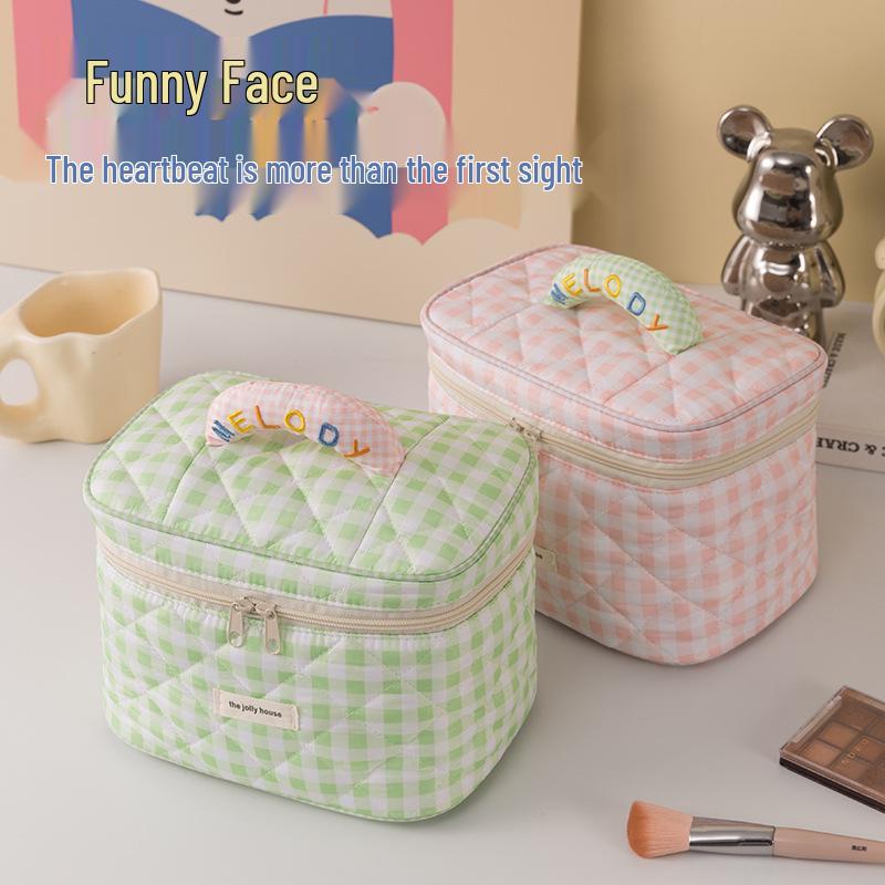 Korean Style Cute Large Capacity Portable Makeup Bag for Travel
