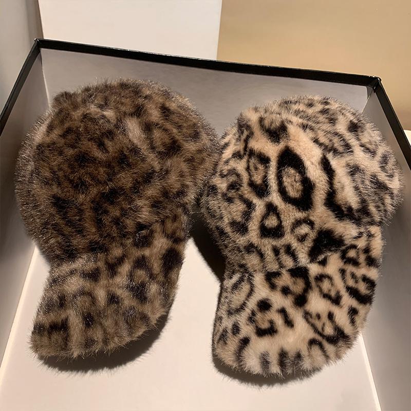 Leopard Baseball Cap Winter Hats For Women Plush Faux Fur Thickened Keep Warm Caps Women Outdoor Windproof Sunshade Vintage New