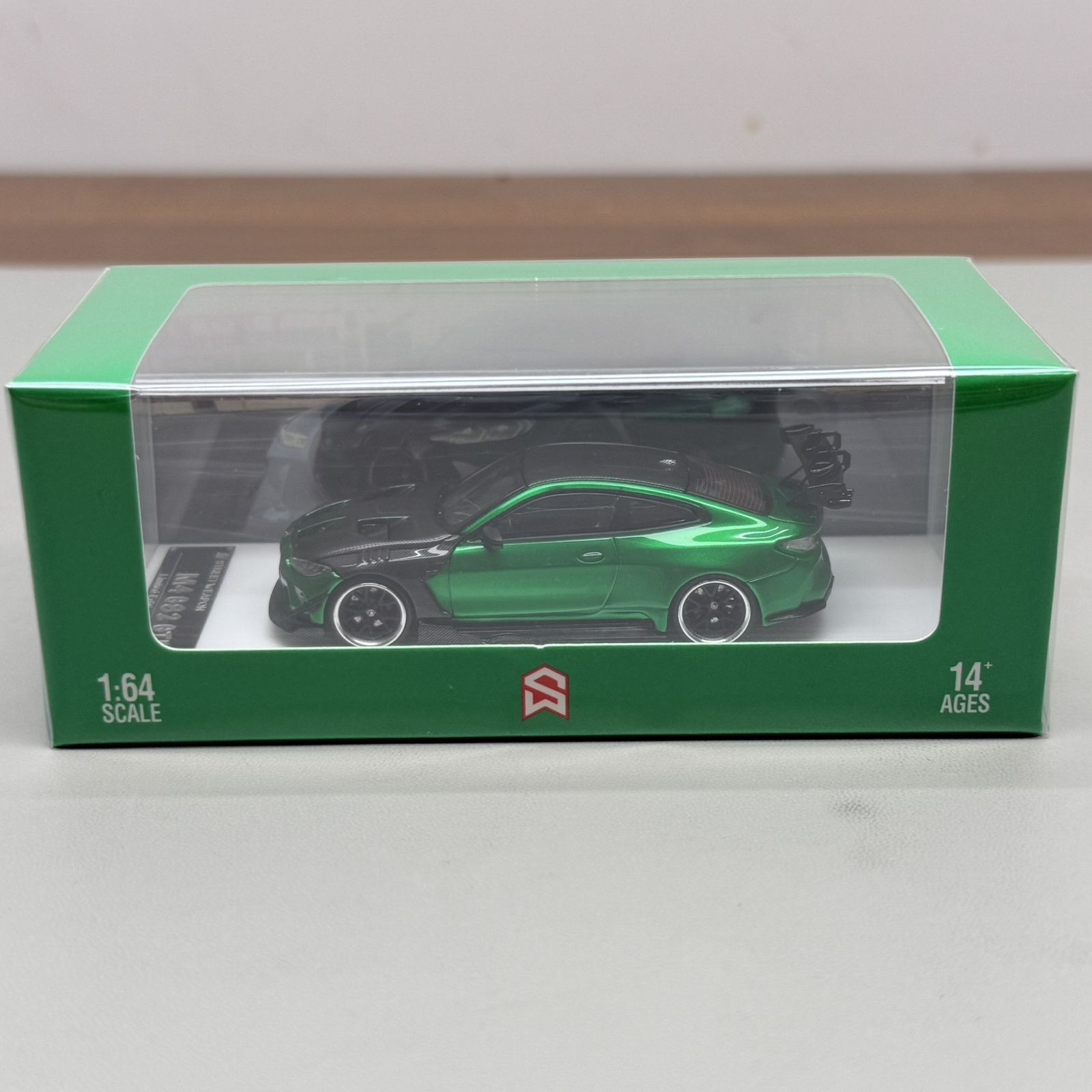 

SW 1/64 M4 G82 GTR Alloy Motor Vehicle Toy Die-casting Metal Model Collection Boy Christmas Gift зелёный