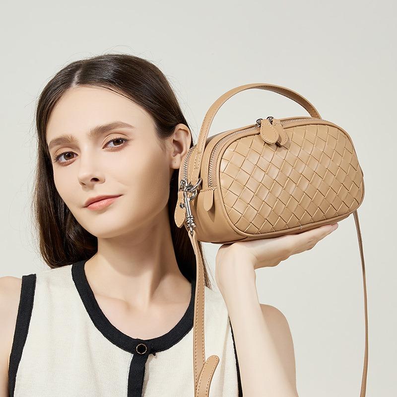Summer New Leather Portable Small Square Bag Fashion Woven Double Zipper Shoulder Crossbody Bag Casual Women's Bag