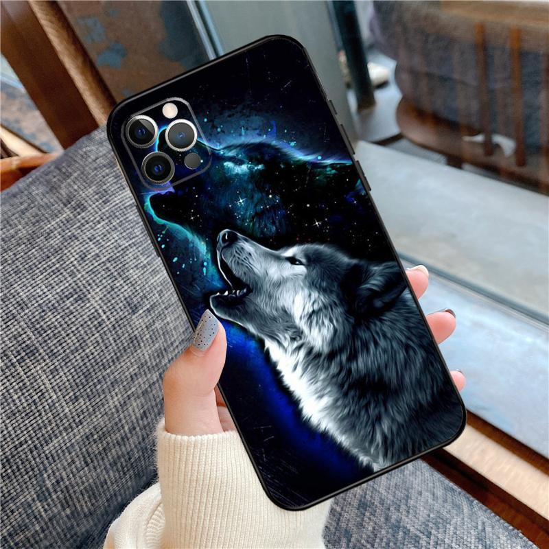 Starry Animal Wolf Phone Case For iPhone 16 14 13 12 11 15 Pro Max 12 13 Mini XR 15 16 Plus 16e Cover Shell