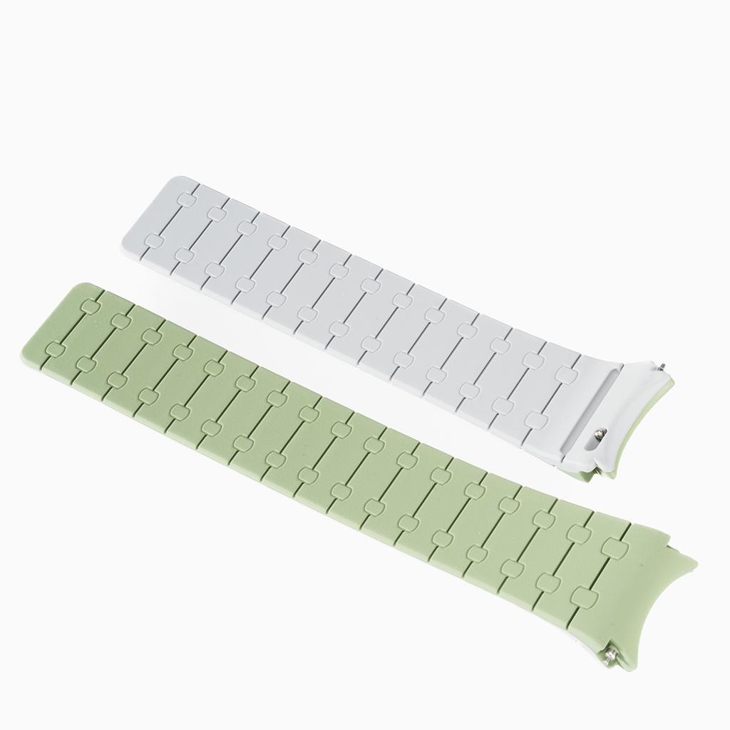 Magnetic Strap for Samsung Galaxy Watch 7 6 5 4 40 44mm 6 Classic 43 47mm No Gaps Silicone Sports Bracelet for Galaxy 5 Pro 45mm