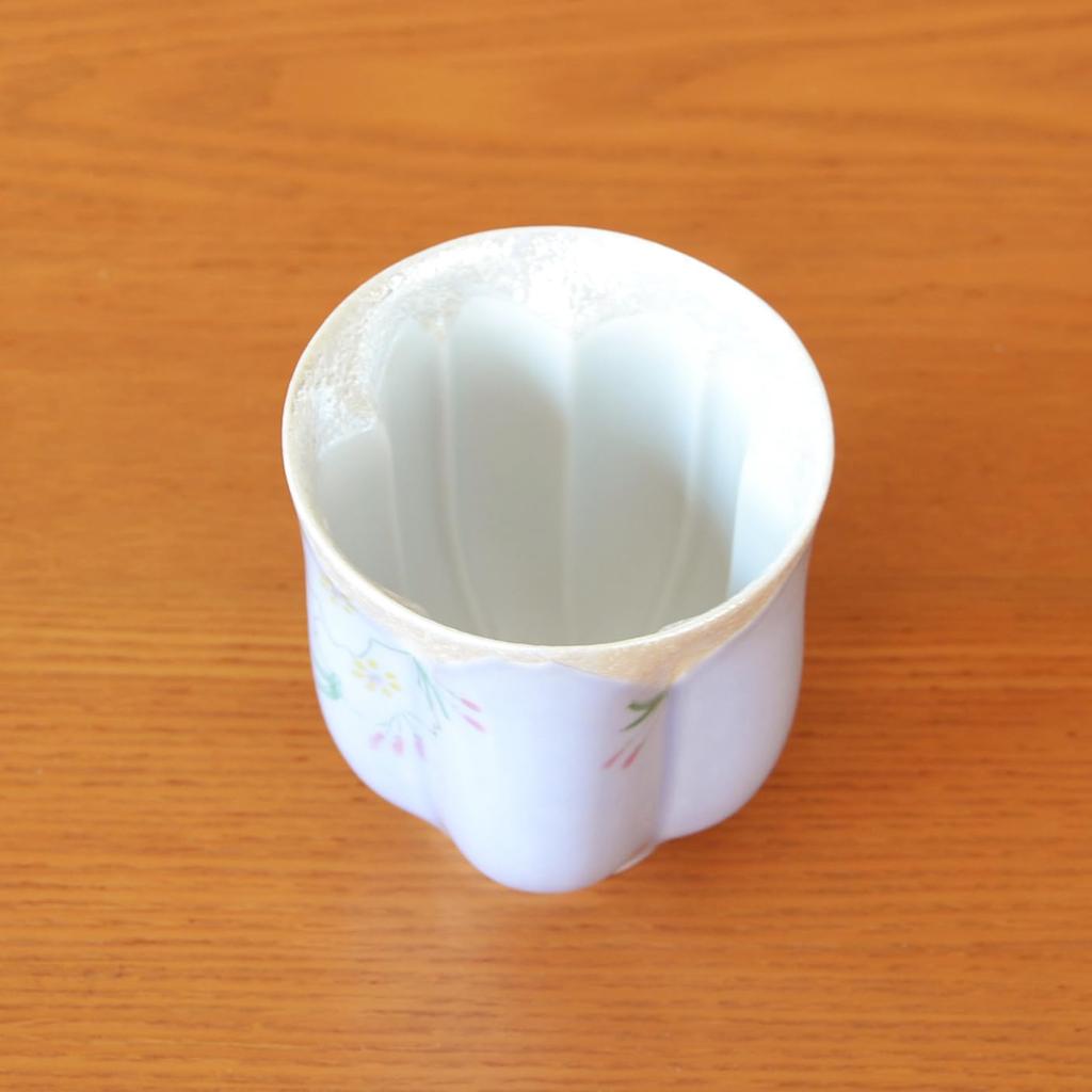 A perfect gift for celebrating the 70th This Arita ware shaped like a cherry blossom features a no design and comes in a longevity wooden box with a